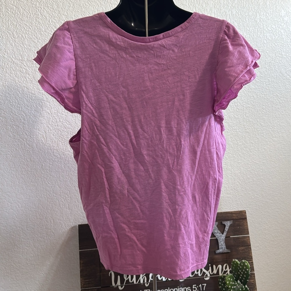 DKNY Jeans Fuchsia Short Sleeve Ruffle Blouse – Size XL – New with Tags - Picture 4 of 7